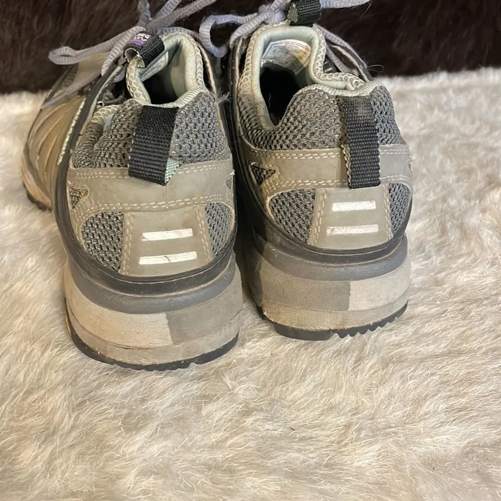 Patagonia athletic shoes 8 (3900A)
